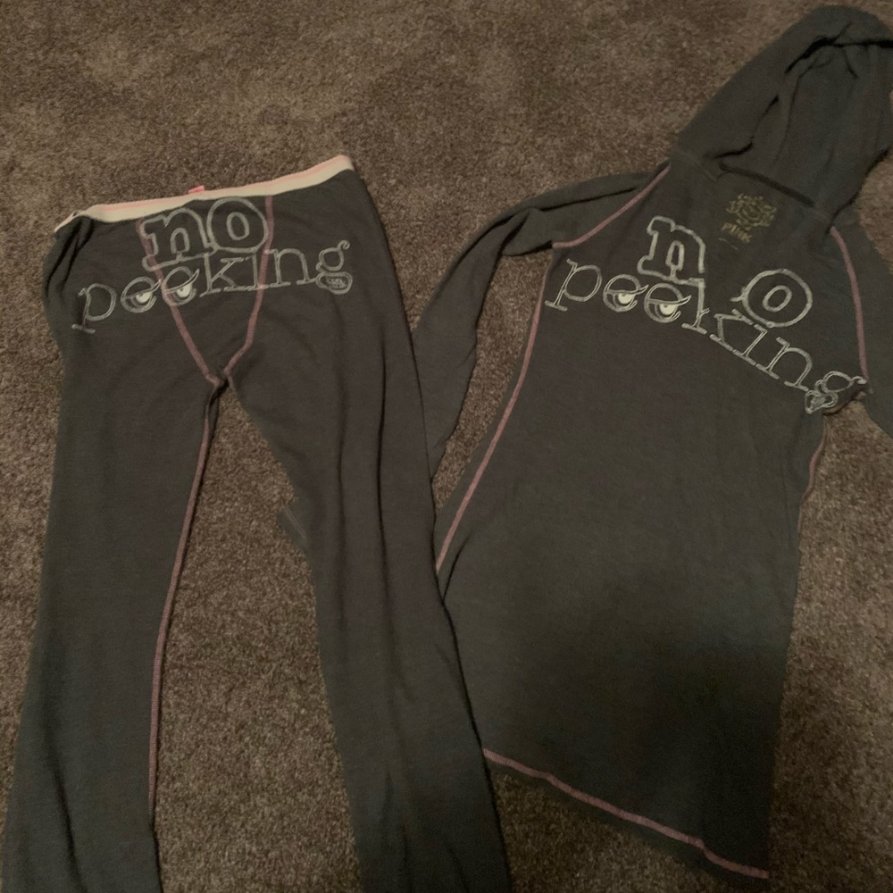 victoria’s secret PJ set